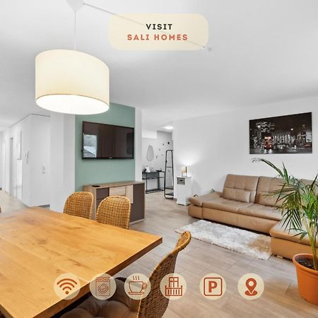Sali Homes Spacious Apartment With Terrace In City Center Bayreuth Dış mekan fotoğraf